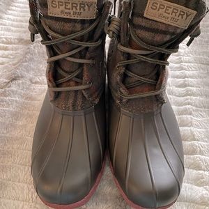 Sperry Duck Boots Women Size 7